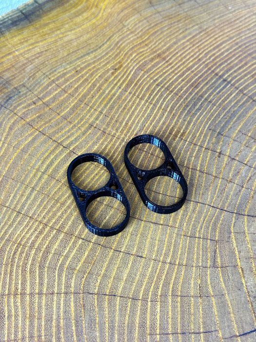 Uchwyt / koszyk na ogniwa 21700 – solidny i precyzyjny element, 2x1