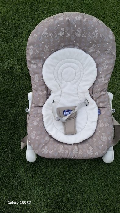 Vendo carrinho de bebé e acessórios completo