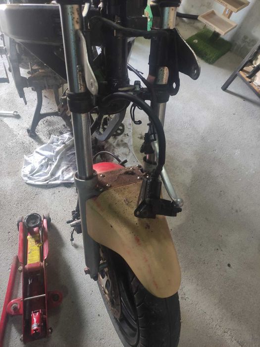 suzuki GS 500 todas as peças novo stock 31/08/2025 quadro c/docs