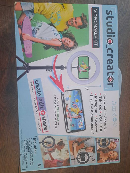 Studio creator INF 001uk