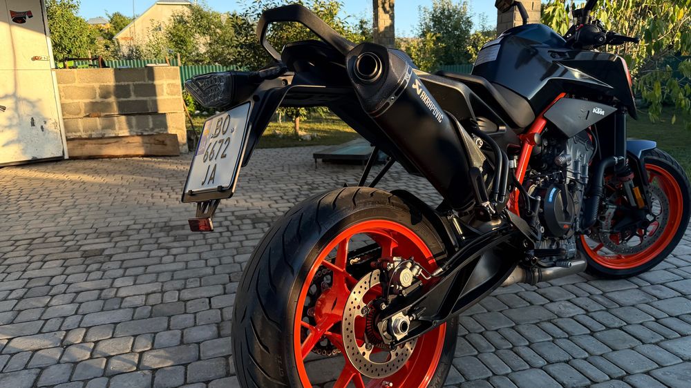 Мотоцикл KTM Duke 890 R 2022