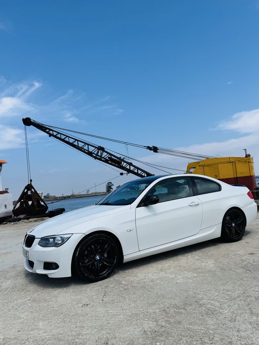 Vendo bmw 320d lci e92 pack m