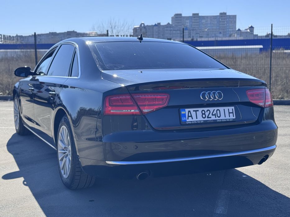 Ауді А8. Квадро 3.0 На повній комплектації