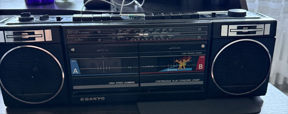 Продам магнітофон SANYO