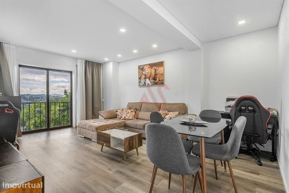 Apartamento T3 | Completamente Renovado | Cozinha equipada | Garagem F