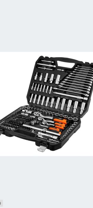 Zestaw Kluczy NEO 220 elementów