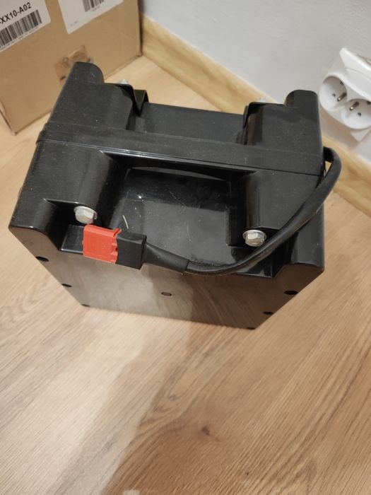 Wózek inwalidzki elektryczny