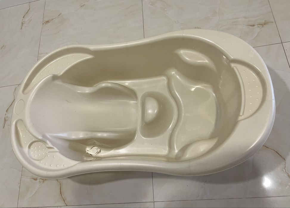 Дитяча ванночка для купання