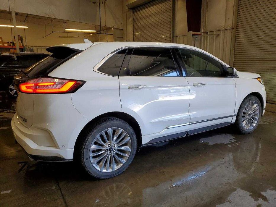 Ford Edge 2020 Titanium.