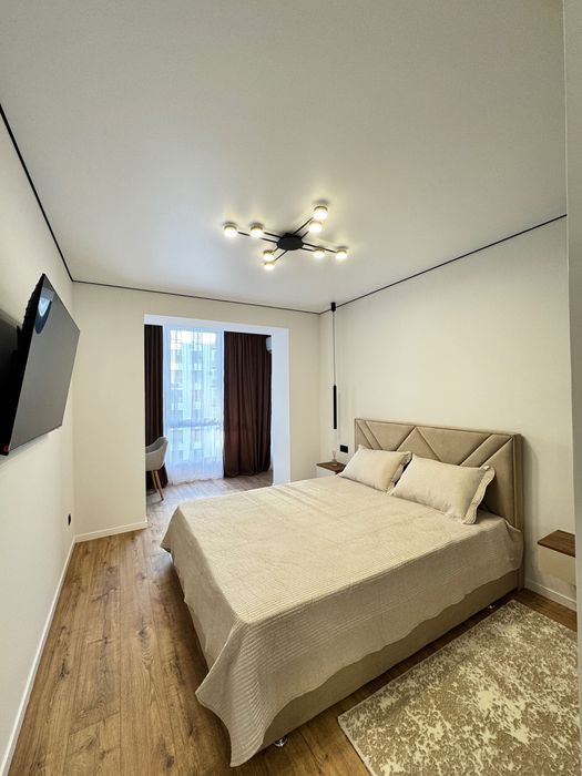 Продаж 2 кім квартири в Центрі з євроремонтом.Під програми  можна