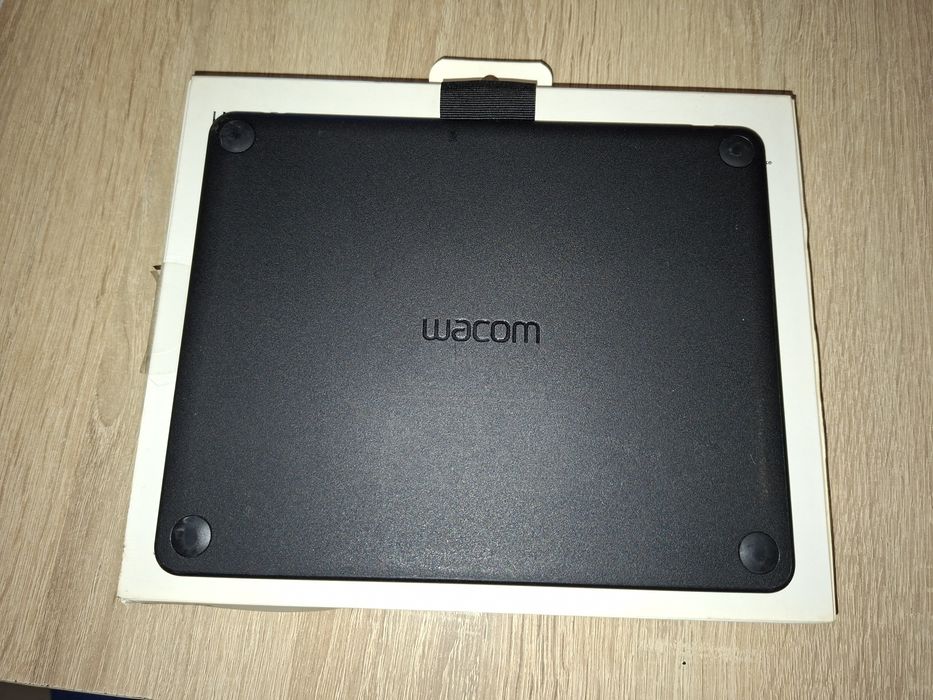 Графічний планшет Wacom Intuos CTL-4100/K0-BX