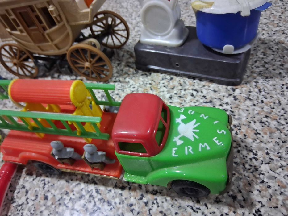 Lote de brinquedos antigos