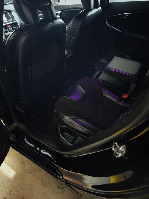 Volvo V40 R Design 2015