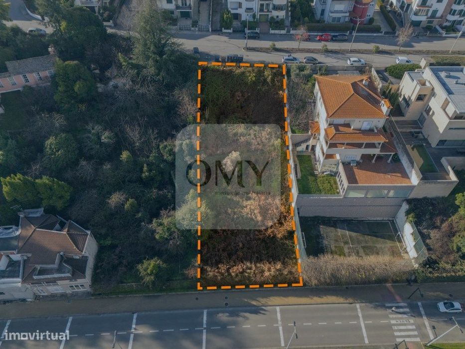 Lote de 997m2 na Rua Cidade Espinho em Vila Real