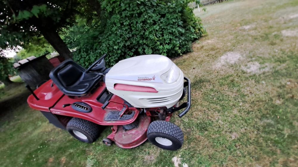 Traktorek kosiarka, silnik honda 2 cylindry