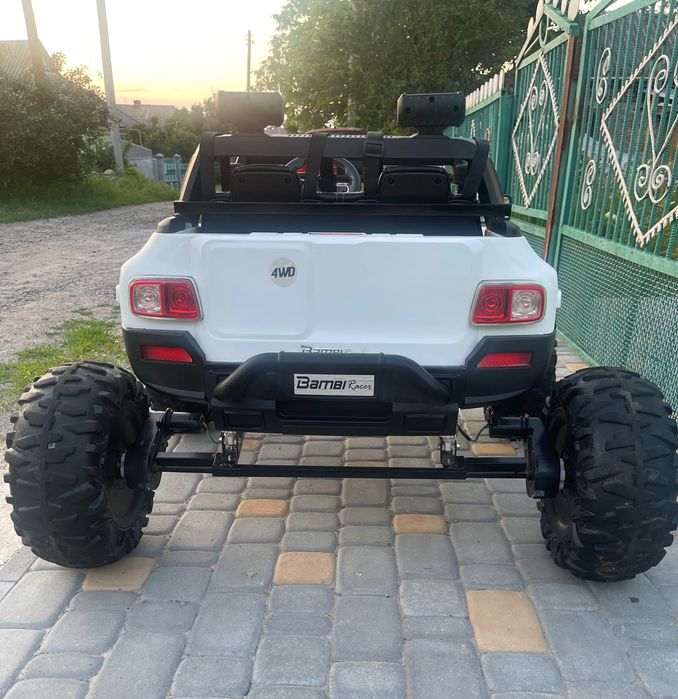 Продам дитячий  електромобіль