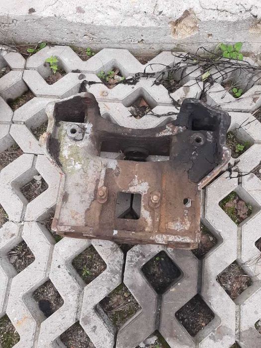 Wspornik Belki Przedniej, żeliwny, Ursus,c4011,c355,c360,3p,WYSYŁKA