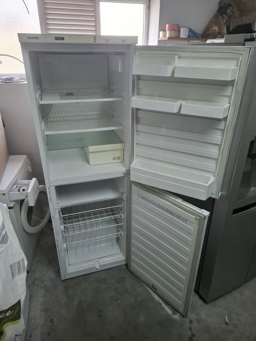 Frigorífico a funcionar a um preço acessível a funcionar normalmente, altura 1.70