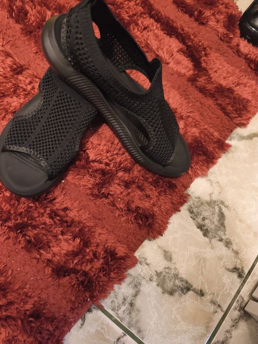Nowe sandały damskie 38
