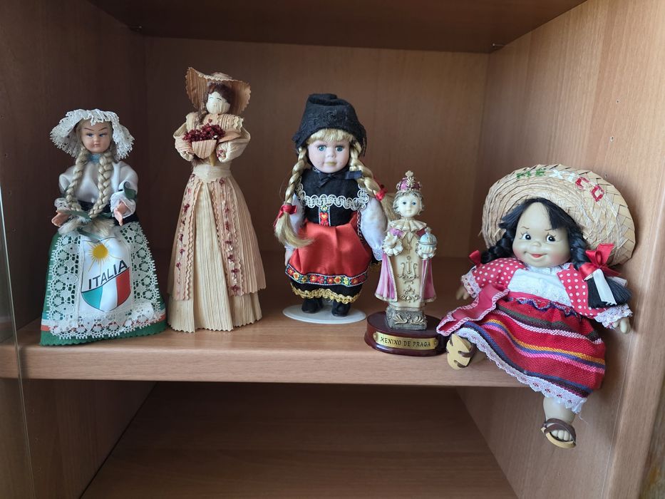 Bonecas de vários paises ( vários modelos e preços)