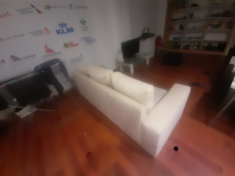 Sofa cama de cor creme