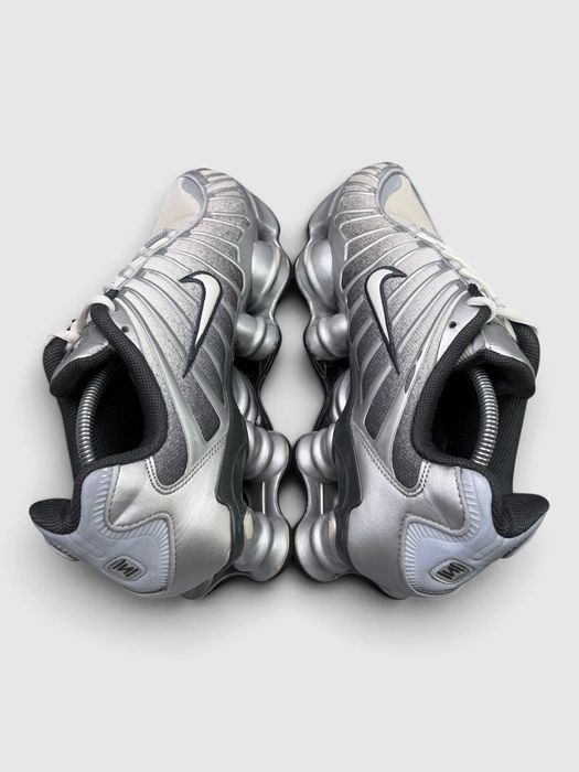 Buty Sportowe Nike Shox TL Szary Czarny Rozmiar 44