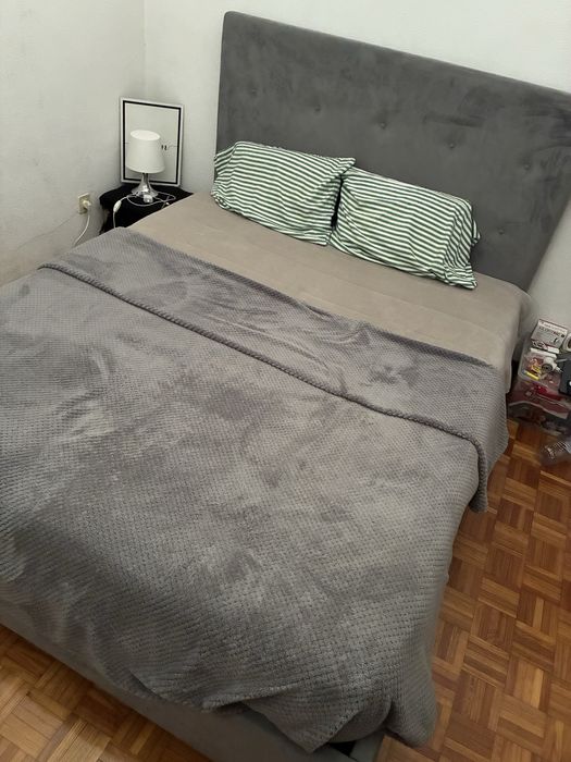 Cama casal usada
