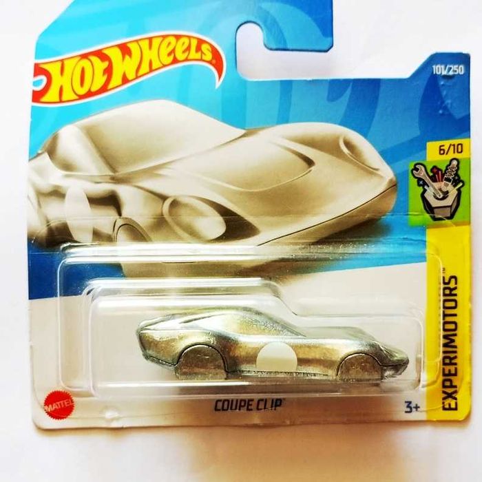 Vários modelos de Hot Wheels