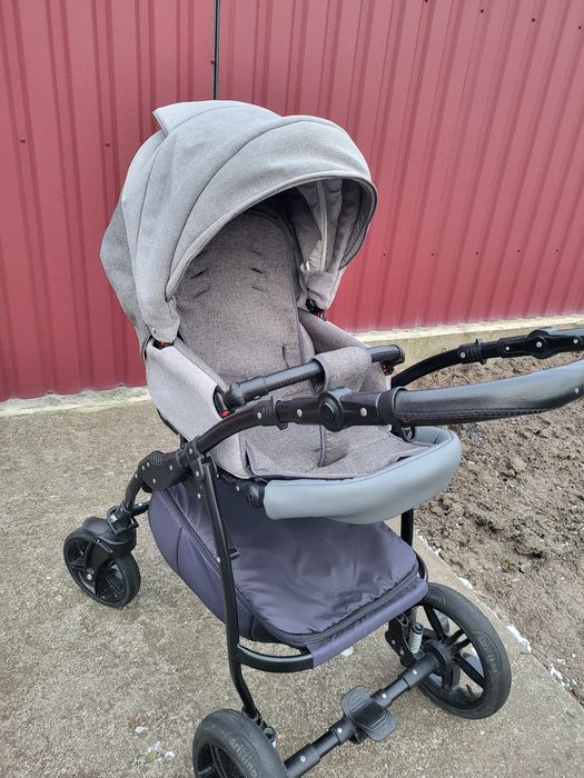 Продам коляску Victoria Gold Classic 2в1