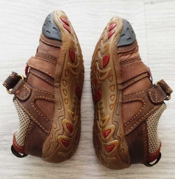 Clarks Brązowe skórzane adidaski 5.5