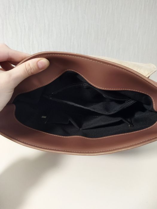 Сумка-рюкзак неймовірного кольору