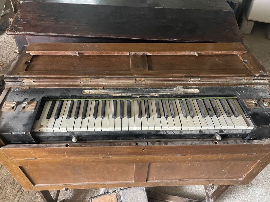 Piano de madeira