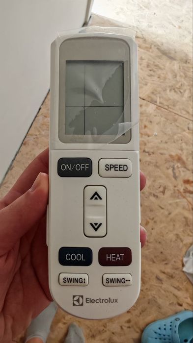 Кондиціонер мобільний Electrolux EACM-13 HR/N3