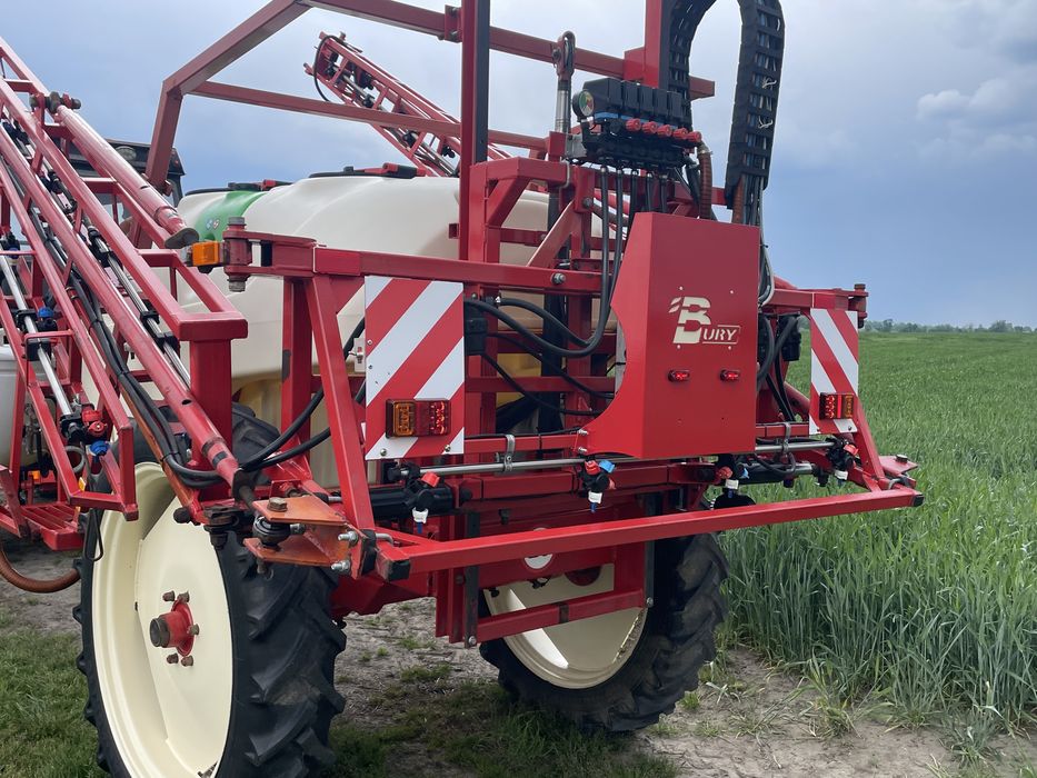 Opryskiwacz Bury Pelikan 2000 l 18m Hydraulik Komputer Bravo