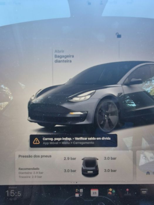 Tesla para aluguer em  uber