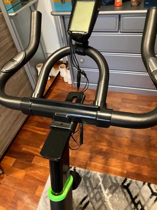 Bicicleta com muito pouco uso eliptica