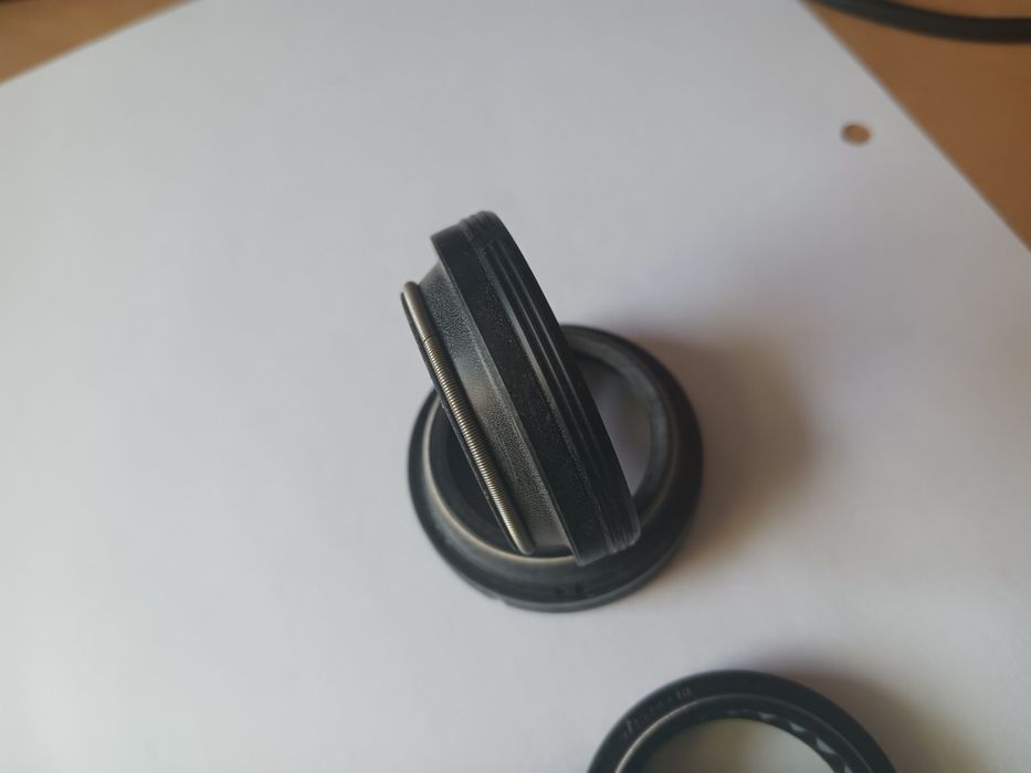 Komplet uszczelek Marzocchi 32mm M-arch oryginał