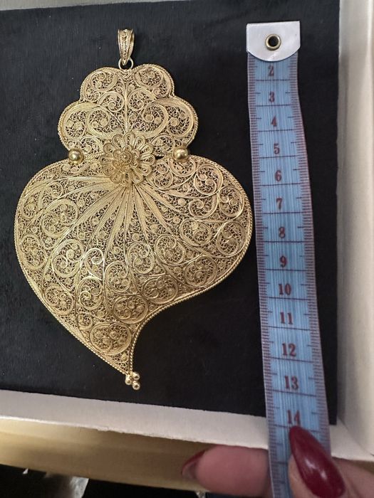 Coração de filigrana duplo