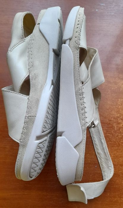 Жіночі босоніжки Clarks р.41