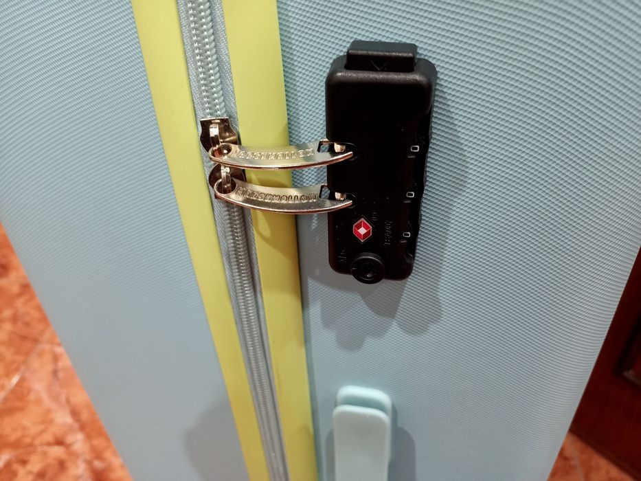 Mala malas de porão até 23 kg viagem casa quarto apartamento vivenda carro cozinha.