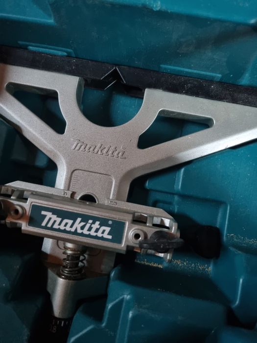 frezarka makita 2301 fachowe narzędzia OLX