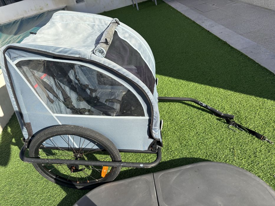 Reboque de bicicleta