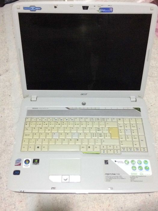 Acer Aspire 7720G 17&quot; C2D T8300 4Gb 2x320Gb NVidia 8600M GT 512 Win710