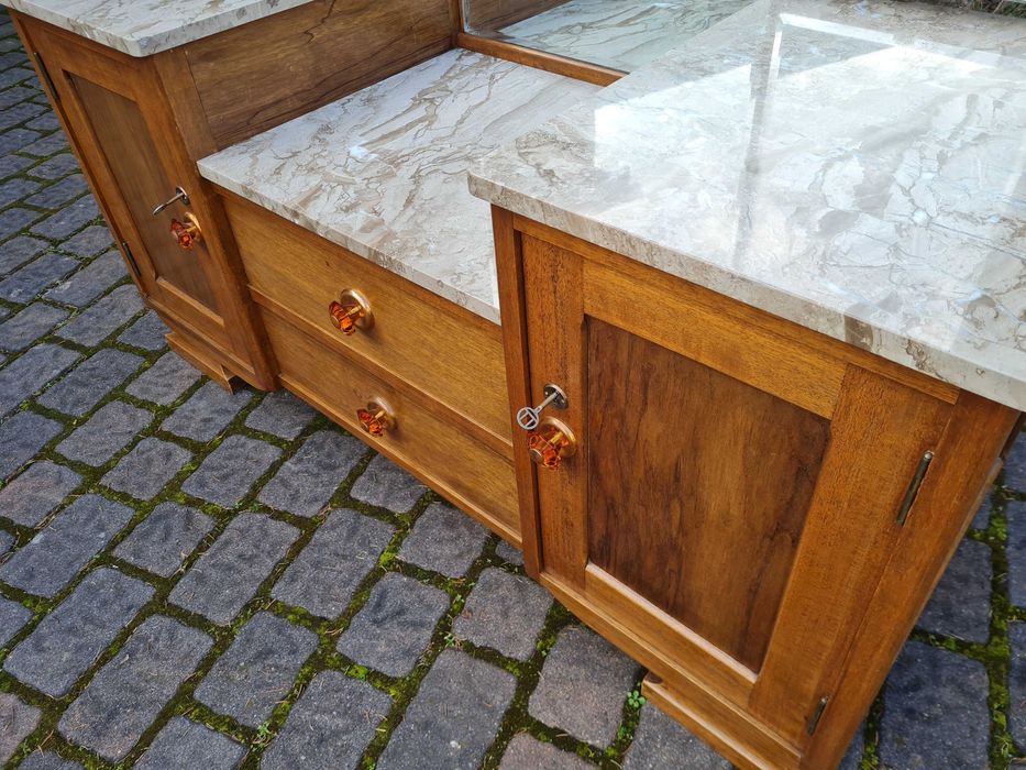 Toaletka Art Deco z marmurowym blatem