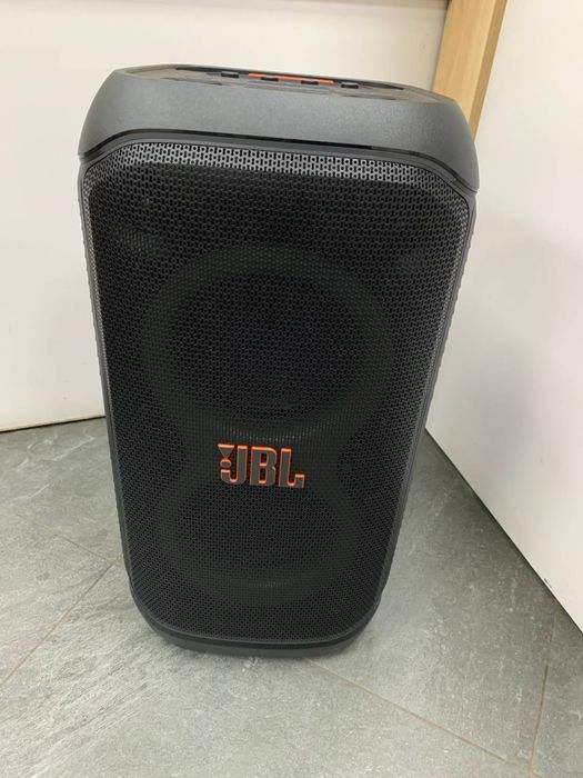 Продам колонку JBL 320