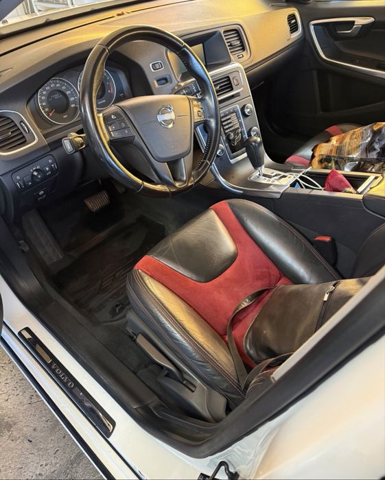 Срочний продаж volvo s60,в чудовому стані