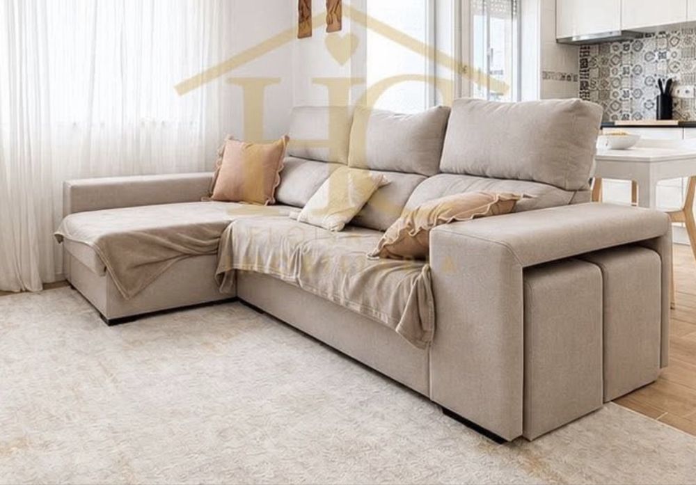 Sofa bege com chase longe