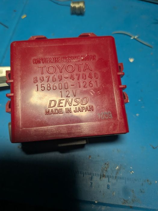 TPMS  Prius +   Wyłączenie kontrolki