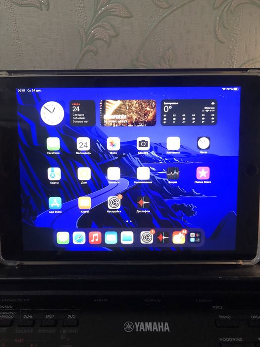 Apple iPad Air 2 16GB Space Gray - гарний стан, з чохлом