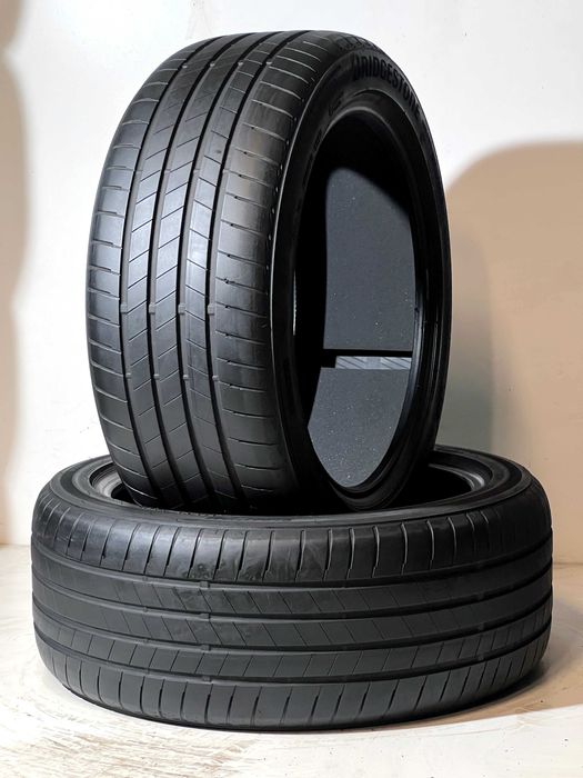 Pneus Bridgestone Turanza T005 EV - 235/45/18 - Excelentes